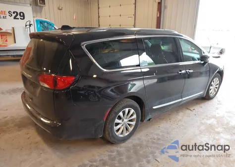 2018 Chrysler Pacifica Touring L Plus из США, поврежденный, VIN 2C4RC1EG0JR261310